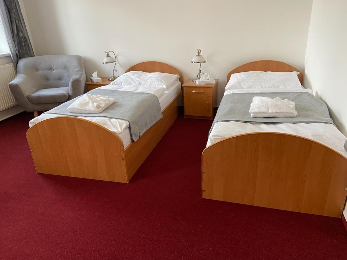 Hotel Zamecek Raspenava エクステリア 写真