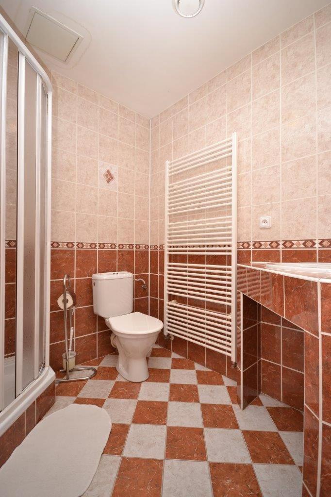 Hotel Zamecek Raspenava エクステリア 写真